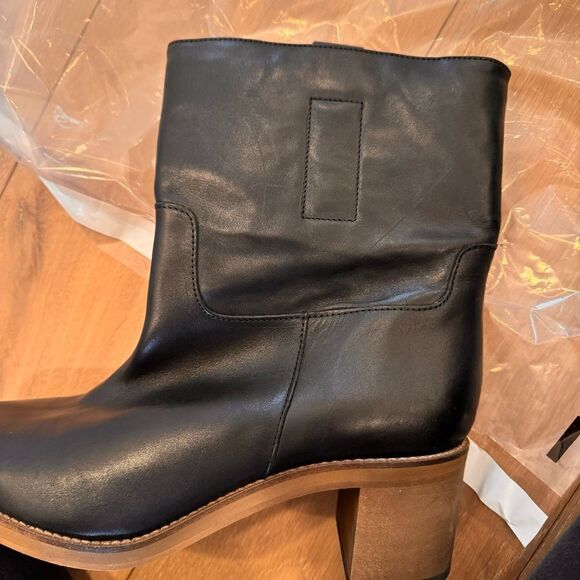 Free People
Tabby Ankle Boot - Picture 10 of 10